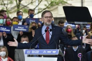 Průzkum: Volby by vyhrála koalice Spolu, proti říjnu by si polepšila