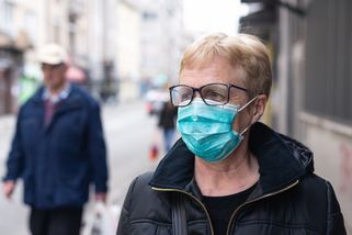 V Česku se šíří mutace delta, ale vláda chce v MHD jen roušky - Seznam Zprávy