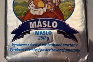 Nepoživatelné máslo i ořechy plné parazitů v českém supermarketu. Nejezte je, varují inspektoři