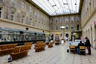 Nepříjemný start roku: Česká pošta zdražila SIPO o pětinu, lidé zaplatí víc za inkaso i hotovost