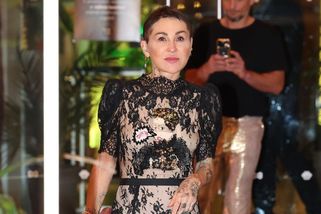 Netradiční přání k MDŽ! Polonahá Kaira Hrachovcová se předvedla v erotickém prádle