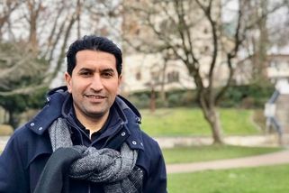 Unesl ho Tálibán, roky žije v Česku. Synovi na hokeji říkali, že je terorista, líčí