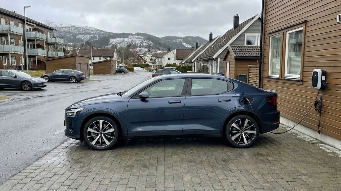 Norsko na hraně energetického kolapsu? Zjistili jsme, o kolik elektřiny přišli kvůli elektromobilům - Dřevostavitel.cz