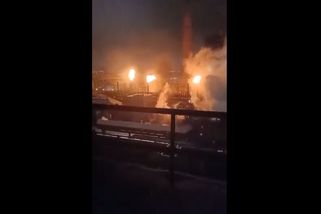 Ocelárnu Putinova známého zachvátil mohutný požár - Novinky