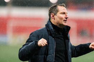 Na Letné se po sezoně jistě bude řešit trenérská otázka. Nastal čas pro jeden dánský comeback? - Médium.cz