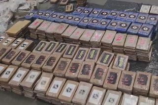 VIDEO: Komu patří kokain v banánech? Kriminalistům pomůže systém Reliéf i možné otisky prstů