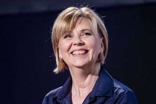 Historický průlom. První dáma se zřejmě dočká náhrad - Seznam Zprávy