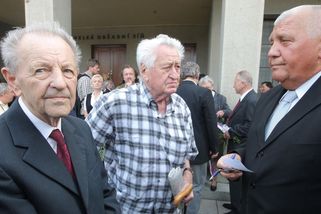 Policie žene k soudu 90letého šéfa pohraničníků kvůli mrtvým na hranicích - Novinky