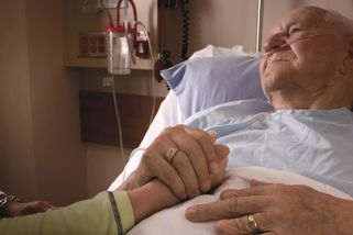 Podle nejnovějšího výzkumu mohou lidé už 5 let dopředu cítit, že se blíží jejich konec. Vše začíná NOSEM. Ukázalo se, že je to ukazatel celkového zdraví