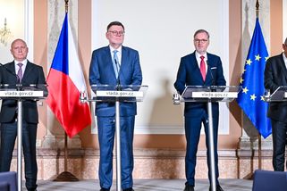 „Jednání Stanjury je arogantně urážlivé.“ A ČNB dává od mimořádné daně ruce pryč - Echo24.cz