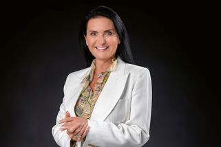 Je to horší než v devadesátkách, proto zakládáme novou iniciativu na podporu veřejně aktivních žen, říká Bakala