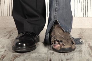 Co Babišova vláda jen slíbila, to Fialova plní - Médium.cz