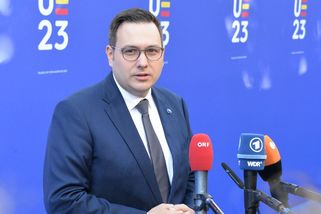 Lipavský: Rusko si brousí zuby i na náš region, klíčové je udržet ho co nejdál od hranic - Novinky