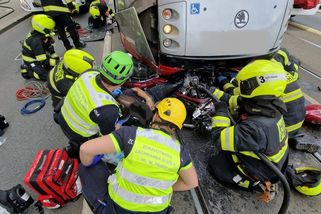 Osmiletého chlapce srazila v pražských Dejvicích tramvaj - Novinky