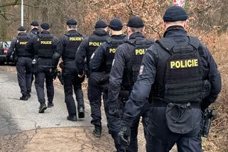 Močícím myslivcům sebrala policie mobily. Nepřiměřené, říká advokát - Seznam Zprávy