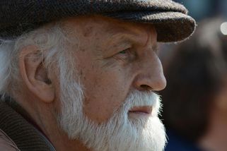 Seniorský kvíz pro zkušené: 10 dat, které znají hlavně pamětníci. Mladší se často nechytají - Médium.cz