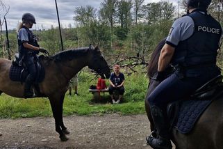 České Švýcarsko je v obležení policistů a strážců - Novinky
