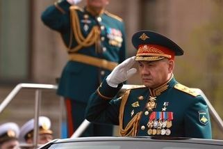 Šojgu se objevil mezi vojáky. Nařídil zesílit útoky proti Ukrajině - Seznam Zprávy