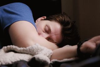 Lidé s vysokým IQ podle psychologů mají stejné rituály před spaním - Médium.cz