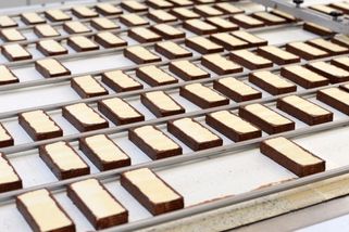 250 milionů kusů ročně, ale Češi je přestávají kupovat. Co se stalo s legendárními Horalkami a Tatrankami?