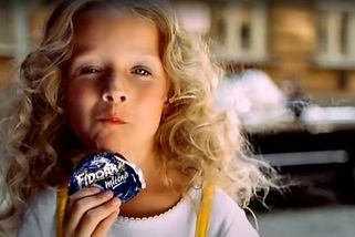 Televizní reklamy z 90. let. Pamatujete? Divoká doba, divoké spoty. Dnes by mnohé neprošly... - Proženy.cz