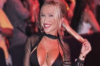 Nela Slováková dráždí novými silikony i dokonalým pozadím. Užívá si luxusu na Bali - Super.cz