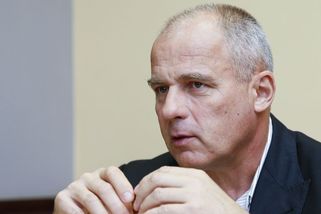 Připomíná to verbování za balík peněz, míní o požáru v Pardubicích bývalý šéf zpravodajců - Novinky