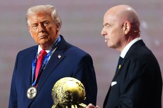 Trump nakonec dostal cenu za mír, ovšem fotbalovou. Svět je teď bezpečnější, řekl - Novinky