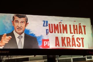 „Umím lhát a krást.“ V Praze někdo přelepil Babišův billboard - Novinky
