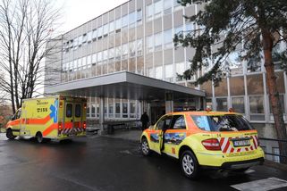 Hororové zneužití pacientky (14) ve vinohradské nemocnici: Děsem se mlátila do hlavy – eXtra.cz