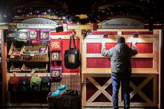 „Dělají to i jinde.“ Vojtěch vysvětluje, proč vánoční trhy ne a obchody ano - Seznam Zprávy