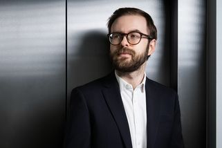 Inflace může vystřelit na 5 procent, růst ekonomiky zpomalí o čtvrtinu, vysvětluje ekonom dopad války