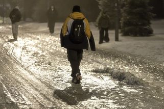 VÝSTRAHA: Třeskuté mrazy přinesou nebezpečí. Mapa ukazuje, kde ledová smršť udeří nejsilněji