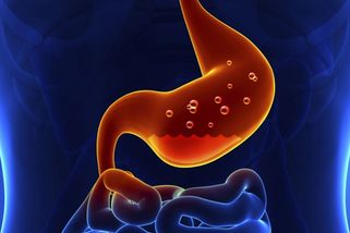 Naléhavé: Koho trápí palení žáhy, ten musí sáhnout po tomto pomocníkovi. Stačí lžička a nejen, že pálení zmizí, ale už se nikdy nevrátí