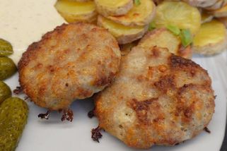 Perfektně šťavnatý holandský karbanátek – hotový během pár minut a nebudete na něj potřebovat ani kapku oleje