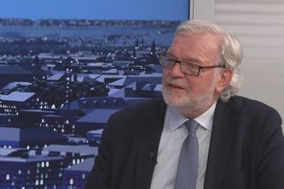 Sto dní vlády: Některé ministry není vidět, jiní neumí mluvit. Přijde skandál, říká Buchert | TN.cz