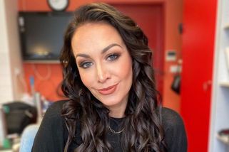 Těhotná Hanychová odpovídá na dotazy fanoušků: Raději bych ani nejedla, než se vzdala paní na úklid, říká modelka - VIPshow