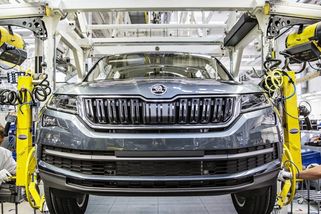 Provozní zisk Škody Auto klesl o čtvrtinu na 8,3 miliardy korun