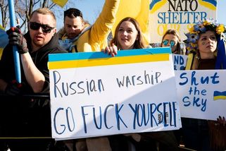 Obránci Zmijího ostrova jsou naživu - Novinky