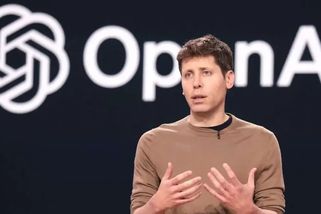 Slušné chování k umělé inteligenci? Pouhá slovíčka prosím a děkuji nás stojí desítky milionů, tvrdí šéf OpenAI