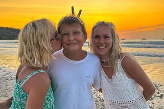 Syn Agáty Hanychové s rodinou na Bali. Na dovolené si s Kryšpínem užívá i Dana Batulková a sestra Jakuba Prachaře - Super.cz