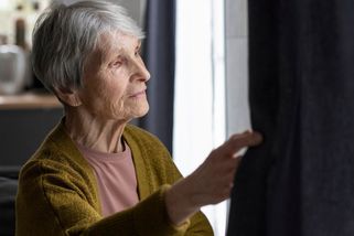 i60.cz: Šmejdi mají nový trik, kterým se snaží podvést důchodce, varuje ČSSZ