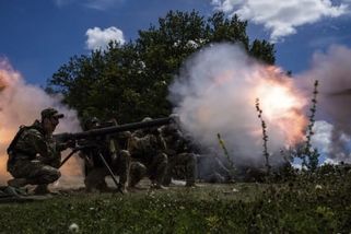 Velká ztráta pro Ukrajince. Na Donbase padl uznávaný plukovník, zemřel při obraně svých vojáků