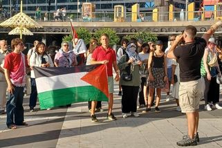 Jsou tak hodní, až jsou blbí. Proti barbarům je zá...