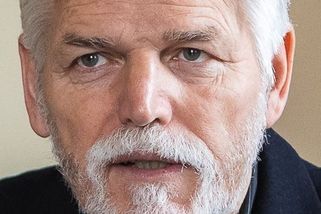 Prezident na masce není politika. Je to vlastenectví - Médium.cz