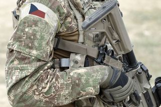 Obrana koupí 14 600 balistických přileb. Zaplatí za ně přes 1,5 miliardy - Seznam Zprávy