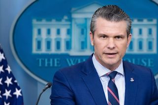 Hegseth náhle svolal stovky generálů. Důvody výjimečné schůzky jim neřekl - Seznam Zprávy