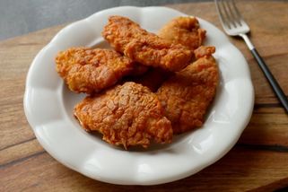 Kuřecí stripsy: Překvapí vás, jak jsou rychlé a dobré | Videorecepty pana Cuketky