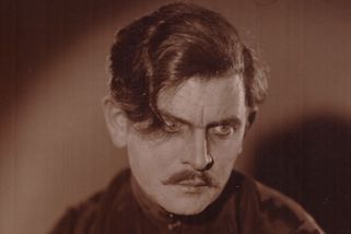 Nečekaný osud herce Štěpánka: Matka ho zahřívala v troubě, ztvárnil Husa i Žižku a zemřel v hospodě - Médium.cz