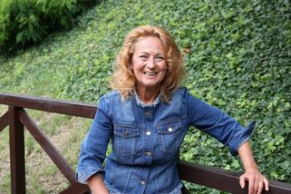 Bydlení Simony Stašové: Majetek přenechala synům, žije ve skromné chatě